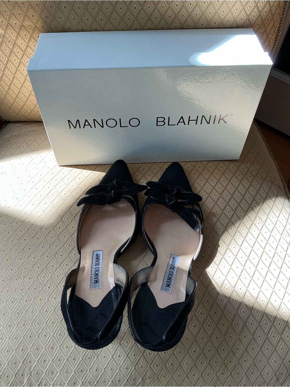 Manolo Blahnik Black Suede Pointed Knot Slingback Pumps - Picture 6 of 10